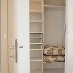 Penthouse Ana Sutivan