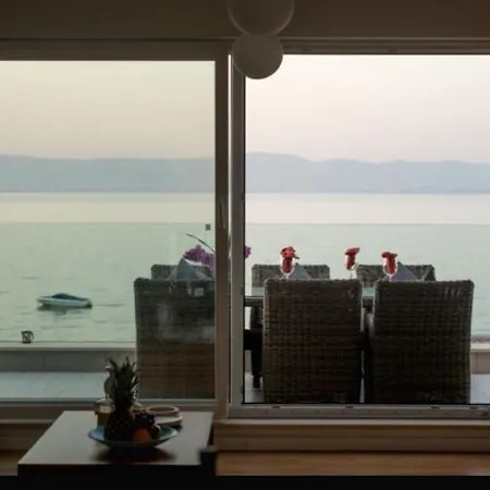 Penthouse Ana *