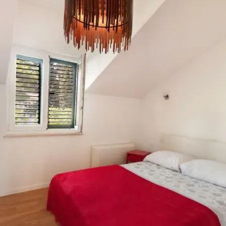 Appartement Penthouse Ana Sutivan