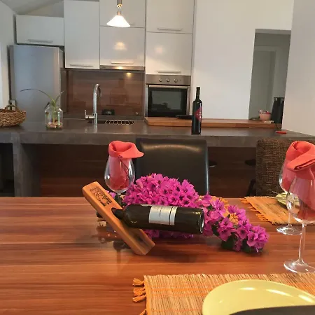 Penthouse Ana * Sutivan
