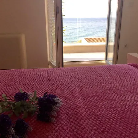 Penthouse Ana Apartment