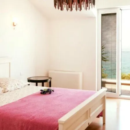 Penthouse Ana Apartment