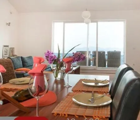 Penthouse Ana * Sutivan